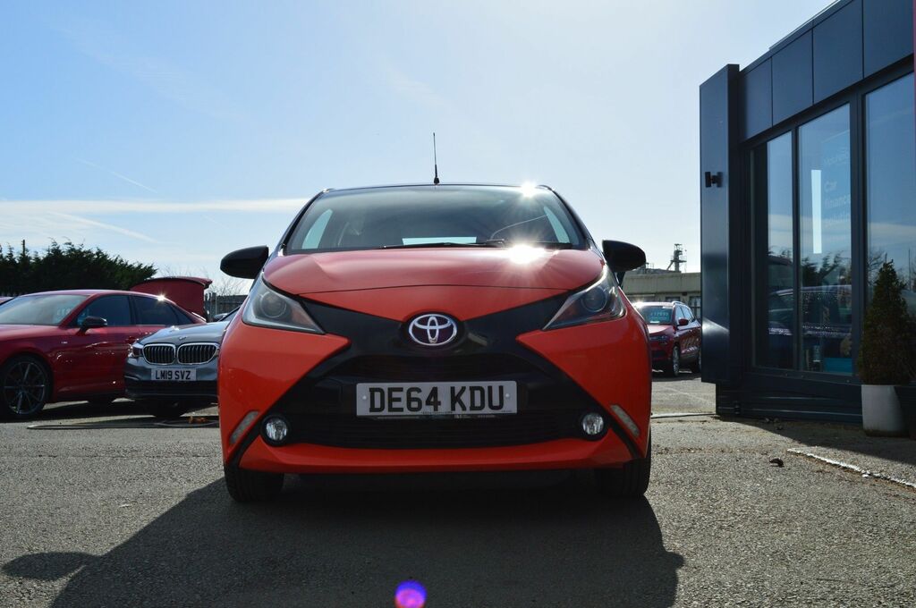 Toyota Aygo Vvt-i X-cite Hatchback DE64KDU Orange #5