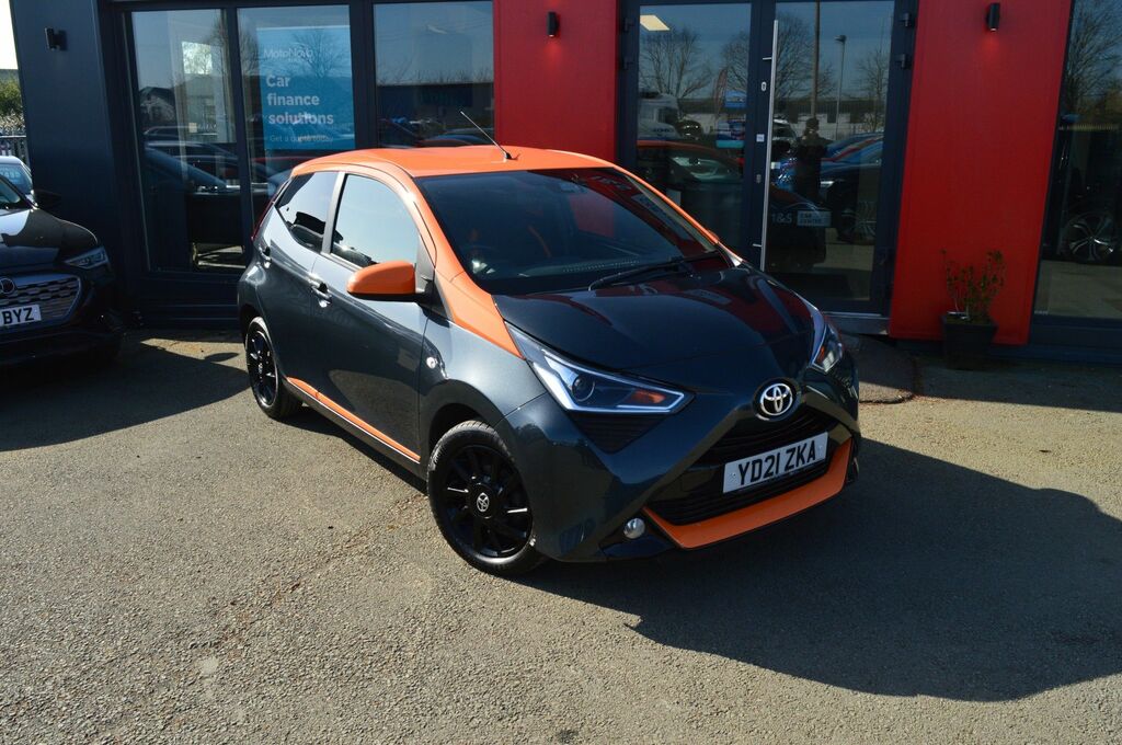 Toyota Aygo Vvt-i Jbl Edition Hatchback YD21ZKA Grey #2