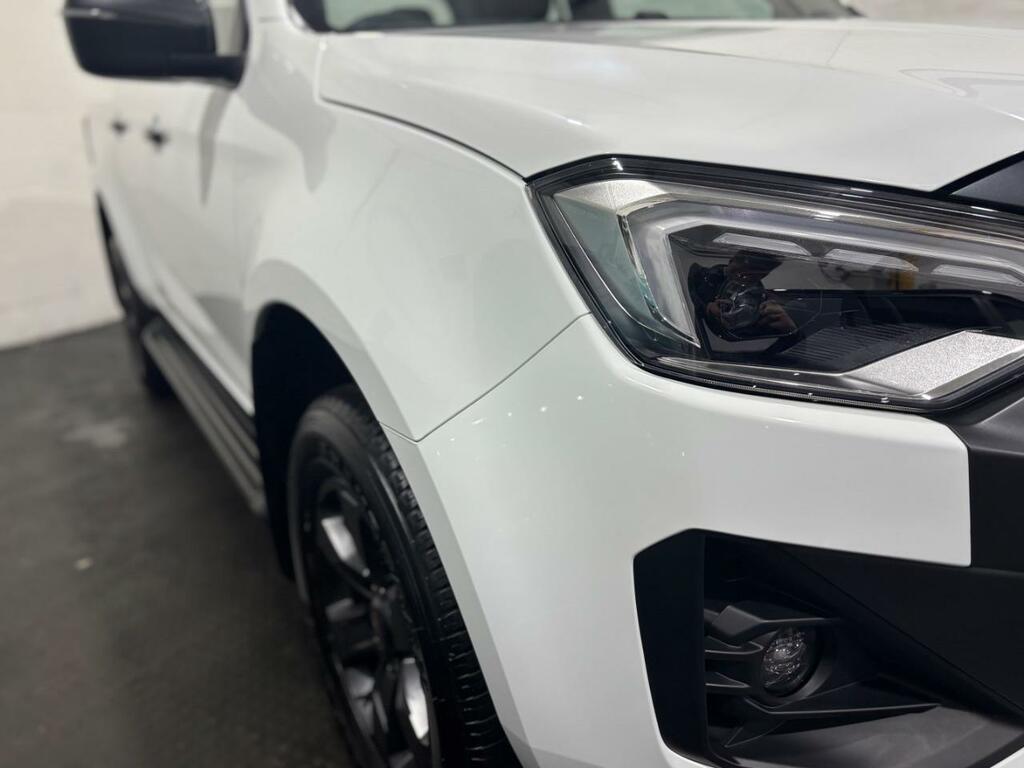 Isuzu D-Max 1.9 V-cross Double Cab 4X4 SL75BDV White #2
