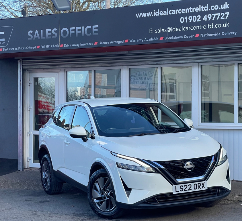 Nissan Qashqai 1.3 Dig-t Mhev Acenta Premium Suv Hybri White