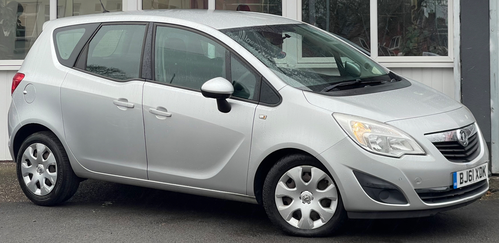 Vauxhall Meriva 1.4 16V Exclusiv Mpv Euro 5 Non BJ61XDK Silver #3