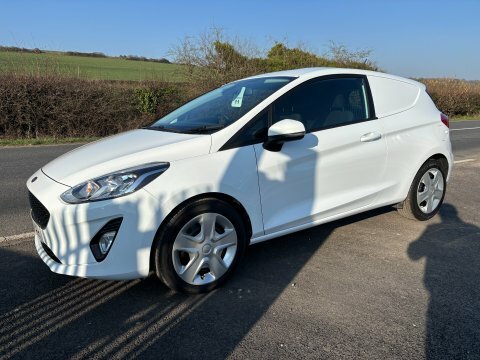 Ford Fiesta Base 85 Ps White