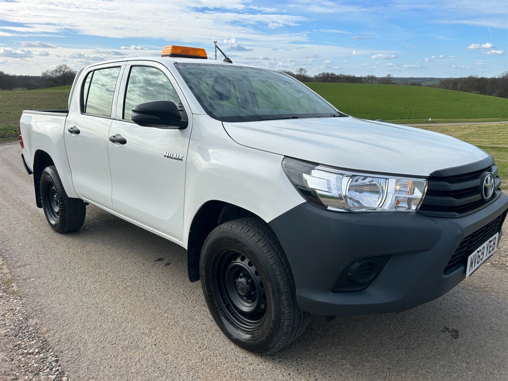 Toyota HILUX Active 4Wd D-4d Dcb White