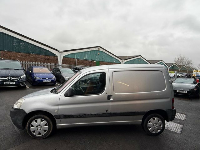 Peugeot Partner Hdi Combi Escapade Silver #4