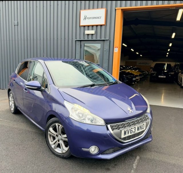 Peugeot 208 1.2L 82 Bhp WV63WNO Blue #2
