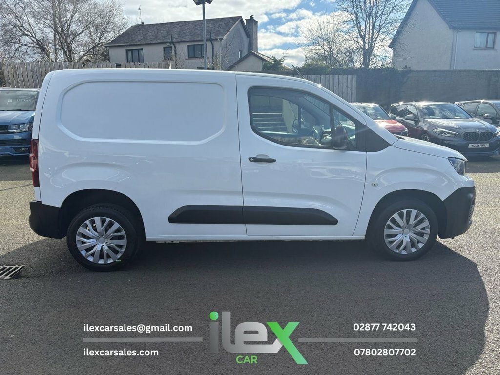 Peugeot Partner 1.5L Professional NV70OHL White #4