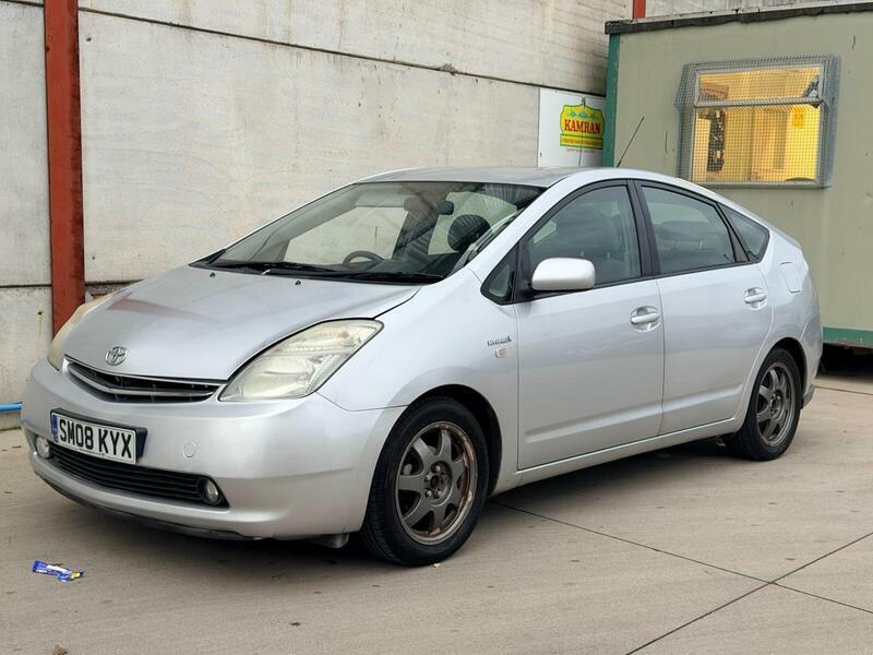 Toyota Prius 1.5 T Spirit Cvt  #6