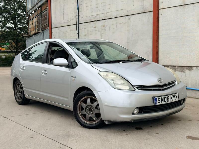 Toyota Prius 1.5 T Spirit Cvt  #2