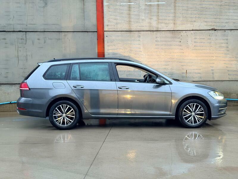 Volkswagen Golf 1.6 Tdi Se Nav Dsg Euro 6 Ss DG18SWO  #3