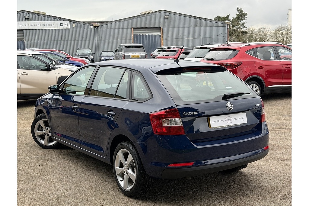 Skoda Rapid Spaceback Tsi Se Tech Blue #2