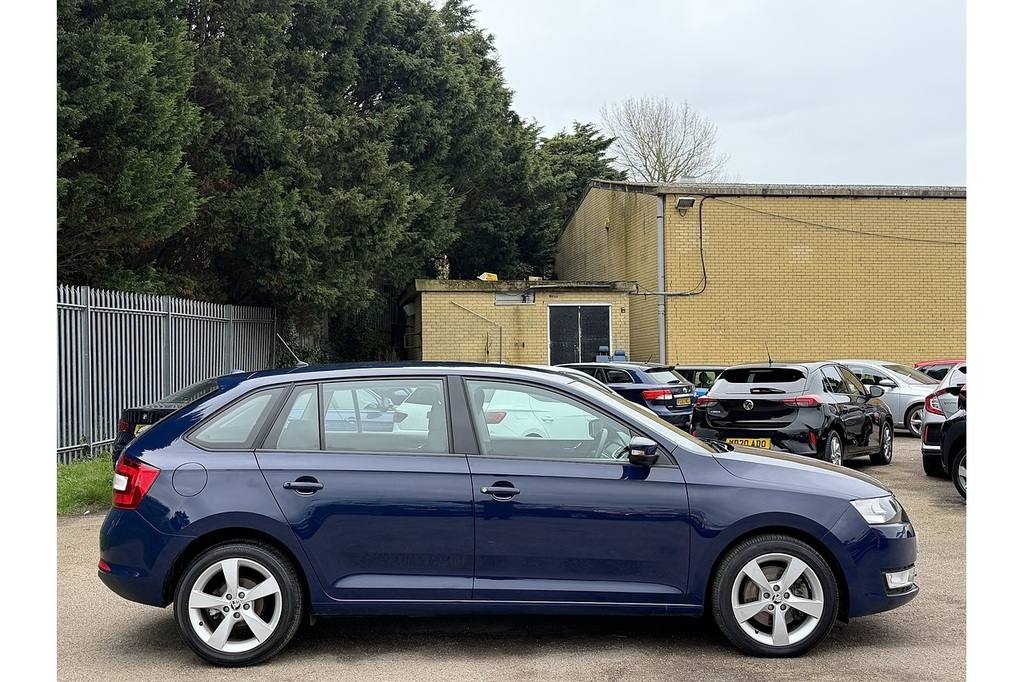 Skoda Rapid Spaceback Tsi Se Tech Blue #6
