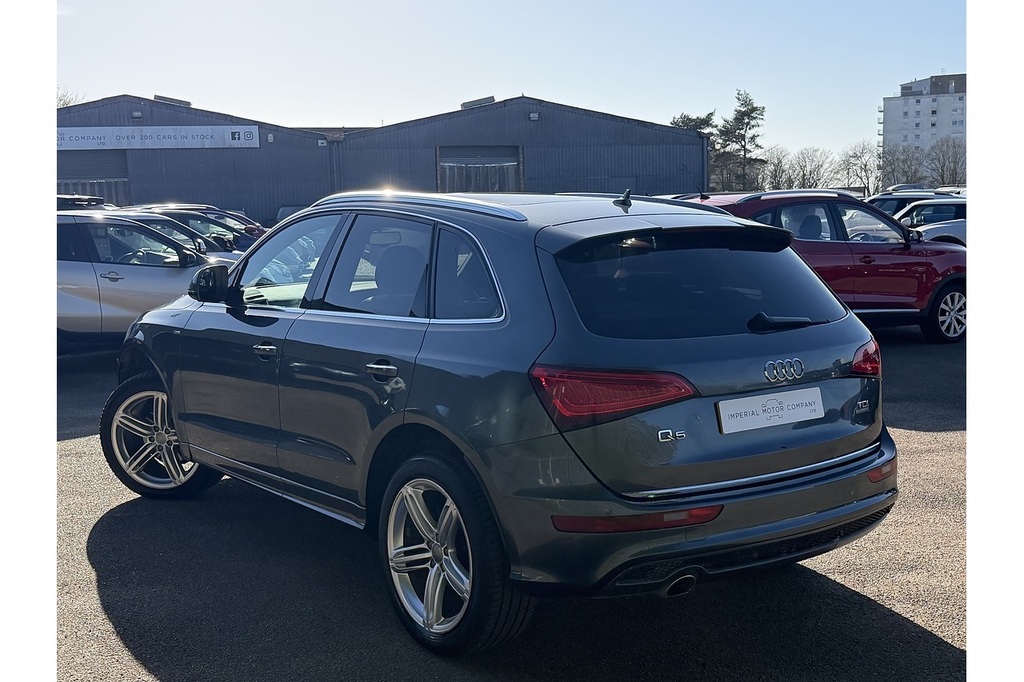Audi Q5 Tdi S Line Plus KJ16LKC Grey #2