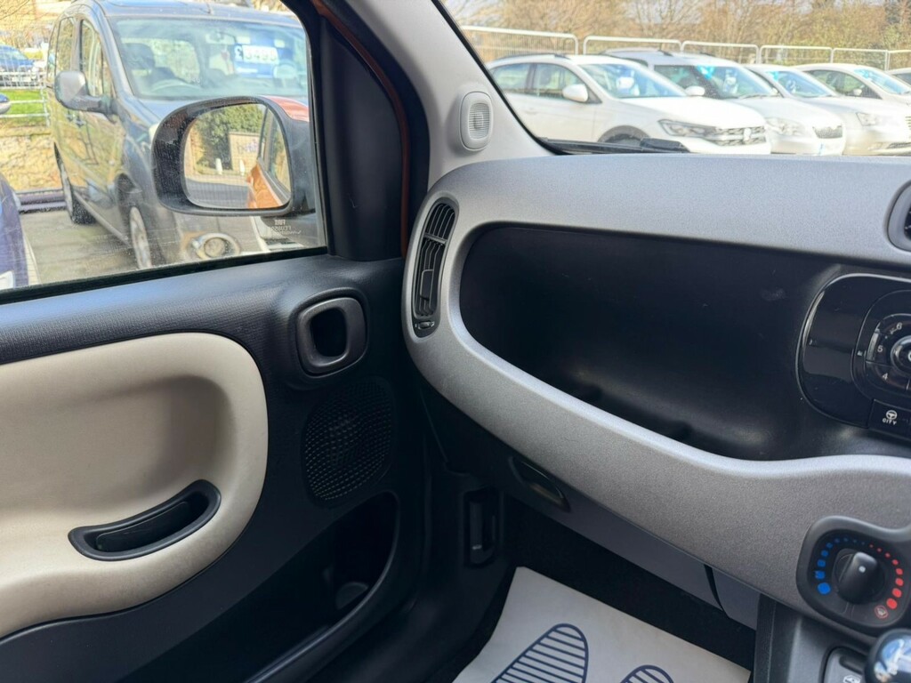 Fiat Panda Hatchback 1.3 Panda 4X4 1.3 Multijet 75 Bhp 4X4 2 YB63CUH Red #3