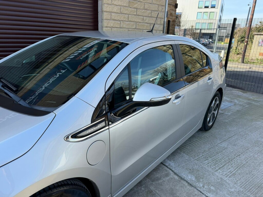 Vauxhall Ampera Hatchback 1.4 Positiv 2014 Silver #3