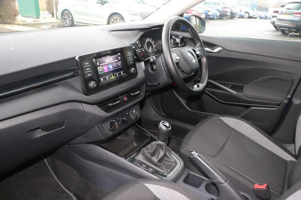 Skoda Fabia 1.0 Tsi Se Comfort SJ23RWX Blue #2