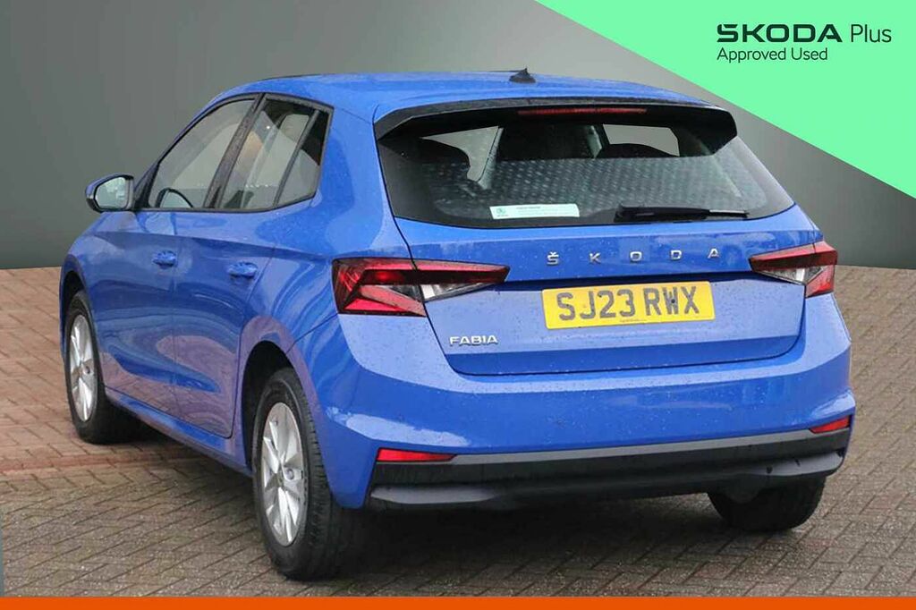 Skoda Fabia 1.0 Tsi Se Comfort SJ23RWX Blue #3