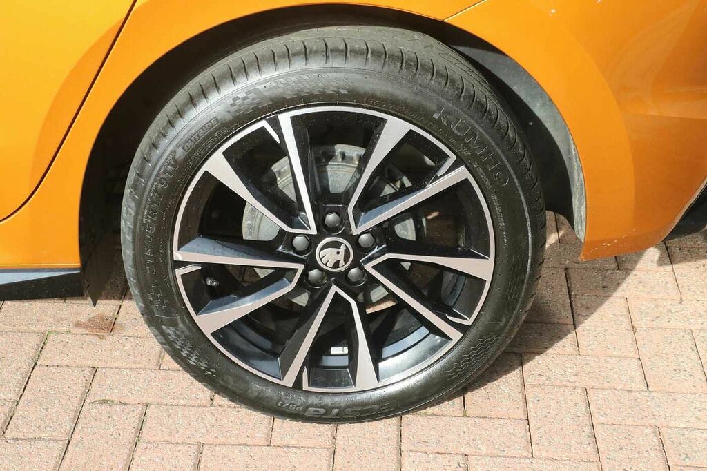 Skoda Fabia 1.0 Tsi 116 Monte Carlo Edition SD74URM Orange #5