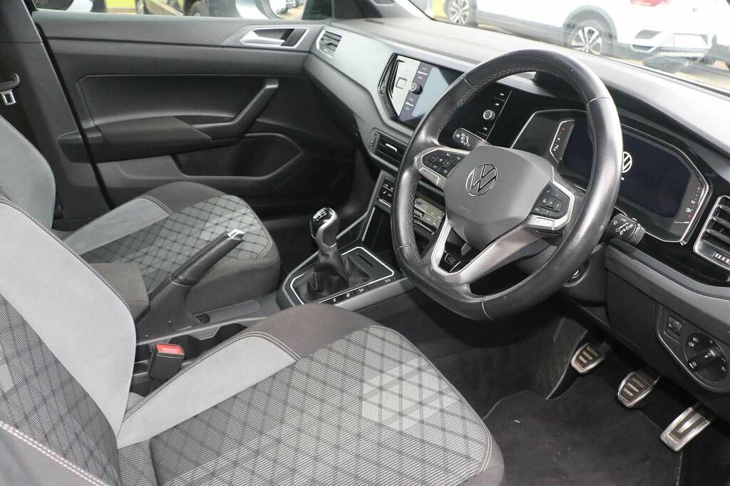 Volkswagen Taigo 1.0 Tsi 110 R-line SA23LXL Black #6