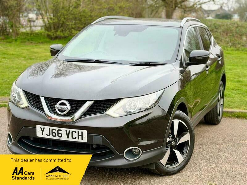 Nissan Qashqai 1.5 Dci N-connecta Suv YJ66VCH Black #2