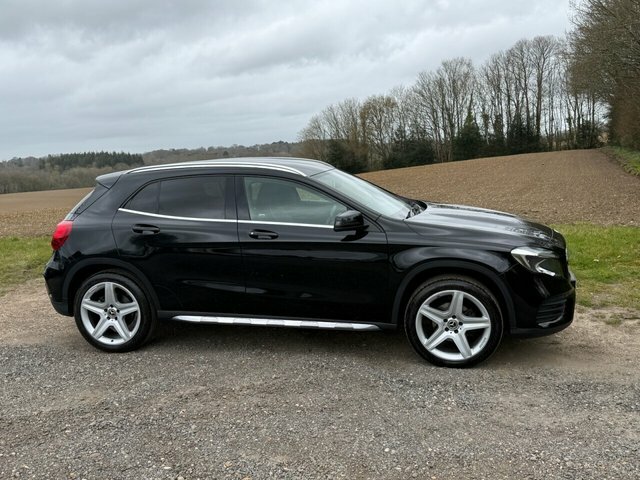 Mercedes-Benz GLA Class 2017 2.1 Gla200d Amg Line Suv Eu LO67ONH Black #4