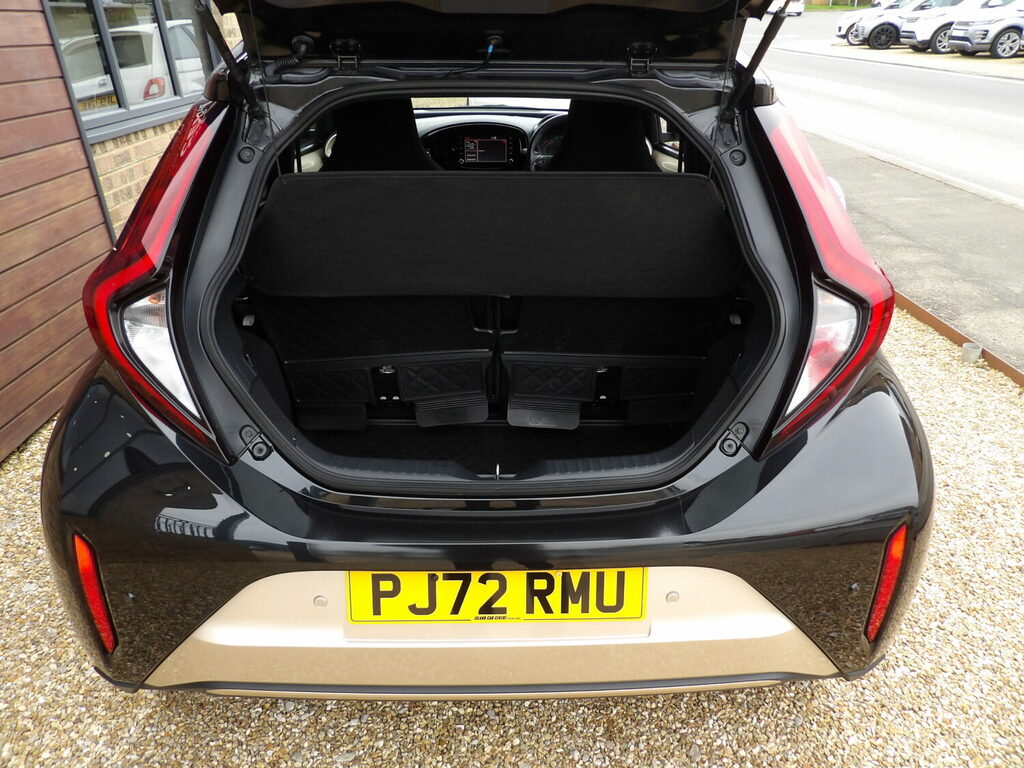 Toyota Aygo X 1.0 Vvt-i Air Edition Only 5 657 Miles From Beige #6
