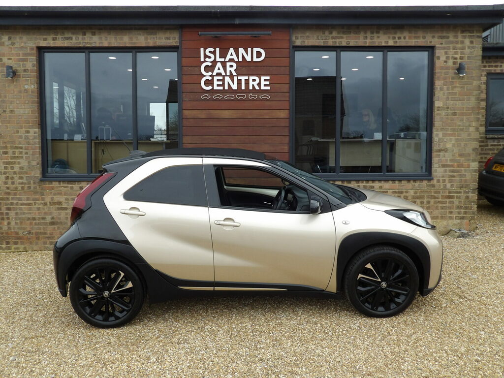 Toyota Aygo X 1.0 Vvt-i Air Edition Only 5 657 Miles From Beige #2