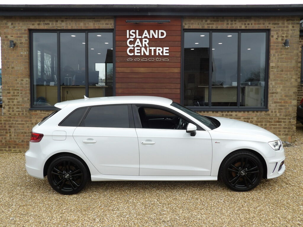 Audi A3 Sportback 1.4 Tfsi S Line HY64XRB White #2