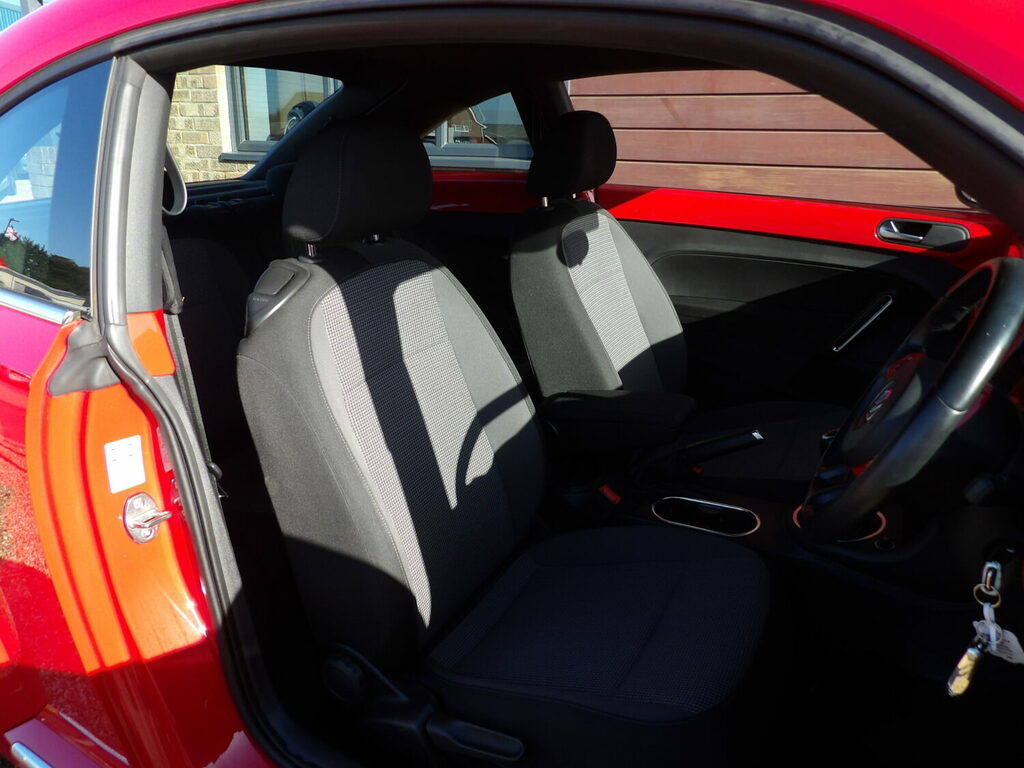 Volkswagen Beetle Design Tsi Bmotion Tech Hatchback Low Mil RF15BBU Red #6
