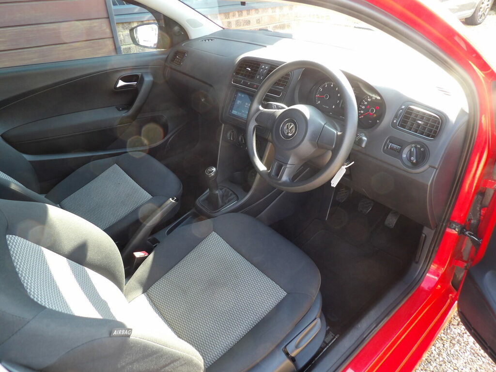 Volkswagen Polo 1.2 60 S Low Mileage HW12KSE Red #5