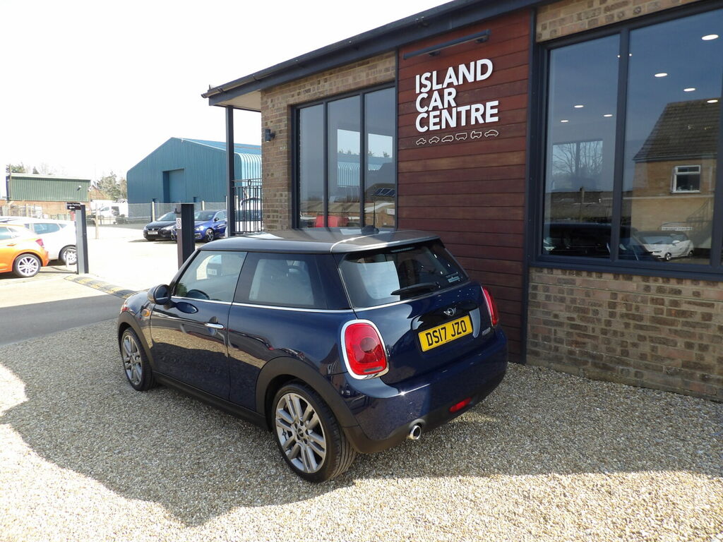Mini Hatch Special Edition 1.5 Cooper Seven Chili DS17JZO Blue #6