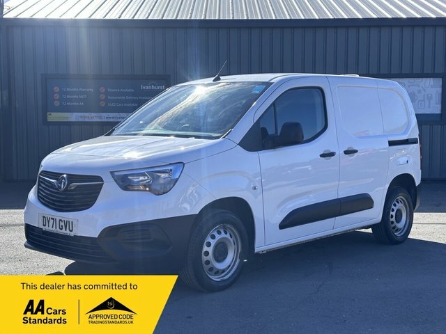 Vauxhall Combo 1.5 Turbo D 2300 Dynamic Panel Van Manu White