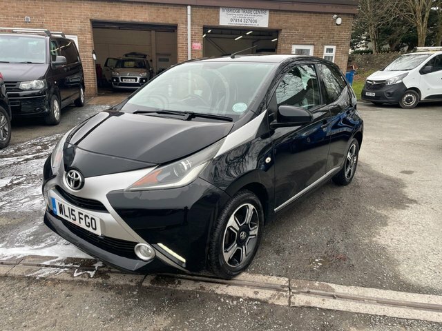 Toyota Aygo 1.0 Vvt-i X-clusiv Hatchback Eur WL15FGO Black #2