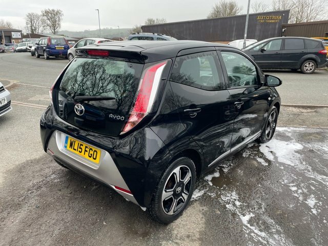 Toyota Aygo 1.0 Vvt-i X-clusiv Hatchback Eur WL15FGO Black #6