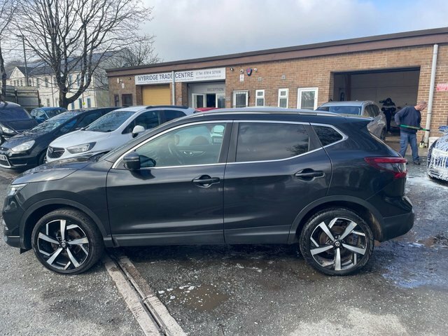 Nissan Qashqai 1.5 Dci Tekna Suv Euro 6 S S DS18LTU Black #3