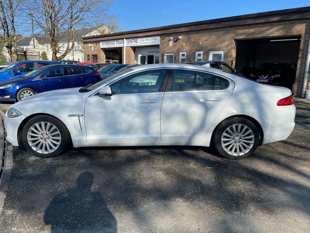 Jaguar XF 2.2D Luxury Saloon Euro 5 S S 2 HF15KSV White #3