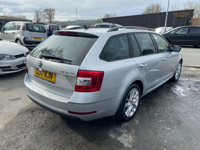 Skoda Octavia 1.6 Tdi Se L Estate Euro 6 S S GC17NJN Silver #6