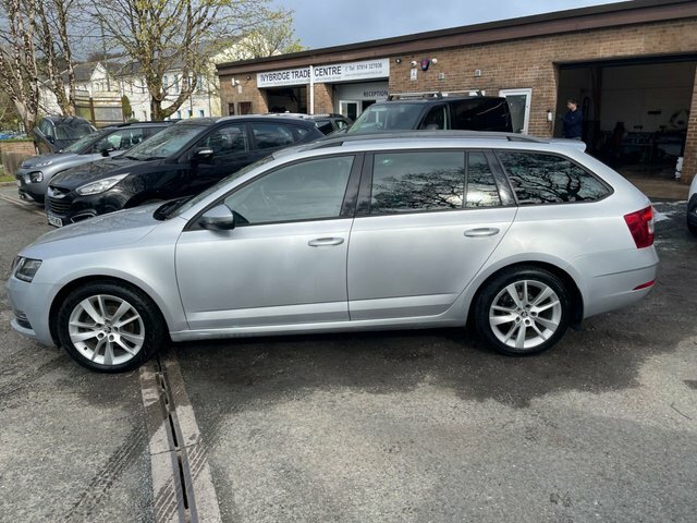 Skoda Octavia 1.6 Tdi Se L Estate Euro 6 S S GC17NJN Silver #3