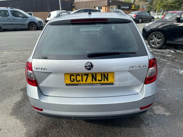 Skoda Octavia 1.6 Tdi Se L Estate Euro 6 S S GC17NJN Silver #5