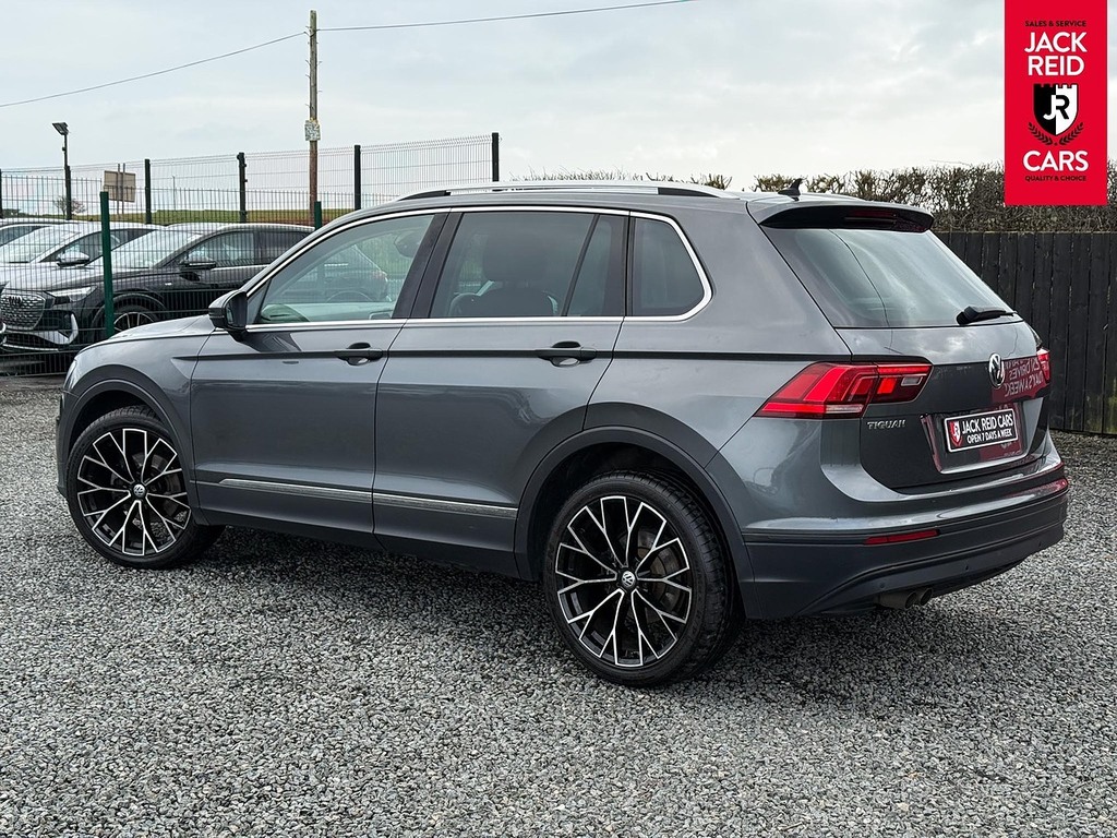 Volkswagen Tiguan Suv  Grey #2