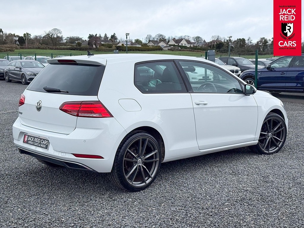 Volkswagen Golf Match Tsi PN19VZJ White #4