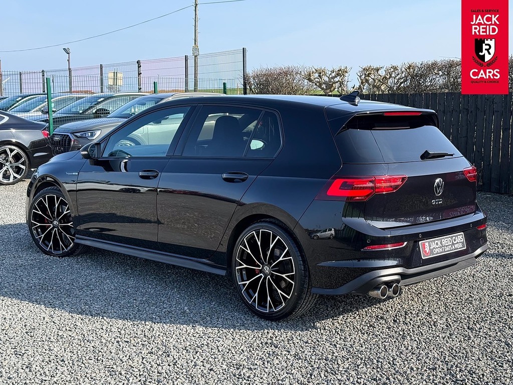 Volkswagen Golf Hatchback VE70UBW Black #2