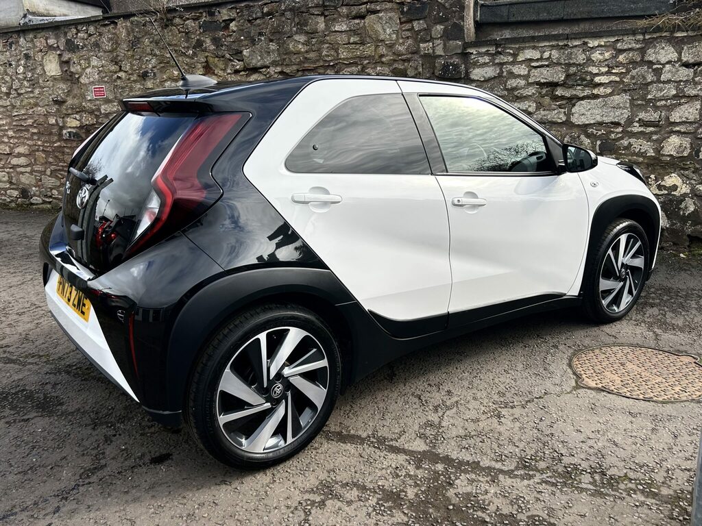 Toyota Aygo X 1.0 Vvt-i PN73ZWE White #3