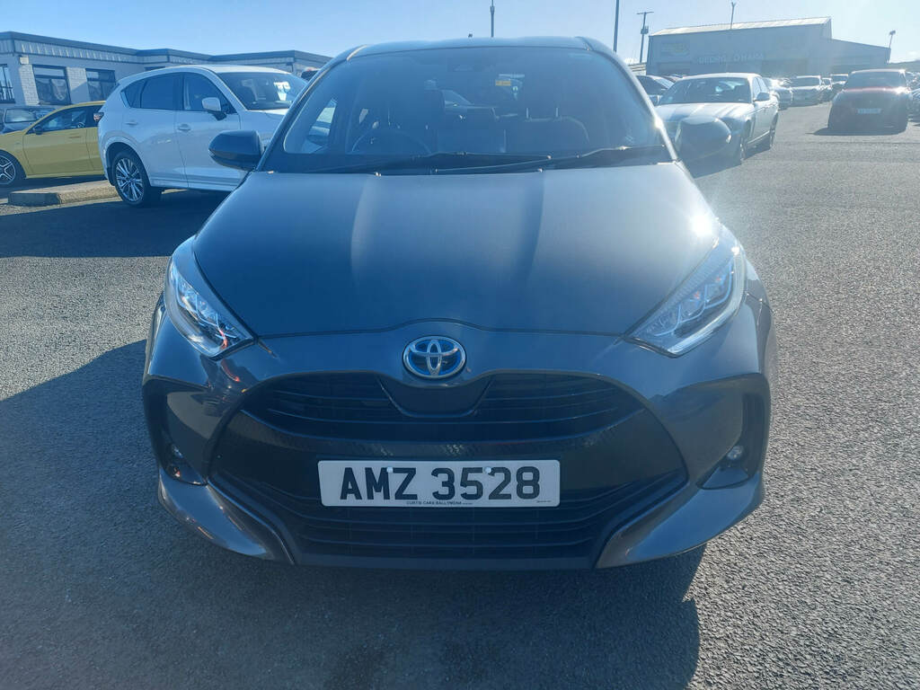 Toyota Yaris 1.5 Hybrid Design Cvt AMZ3528 Grey #6