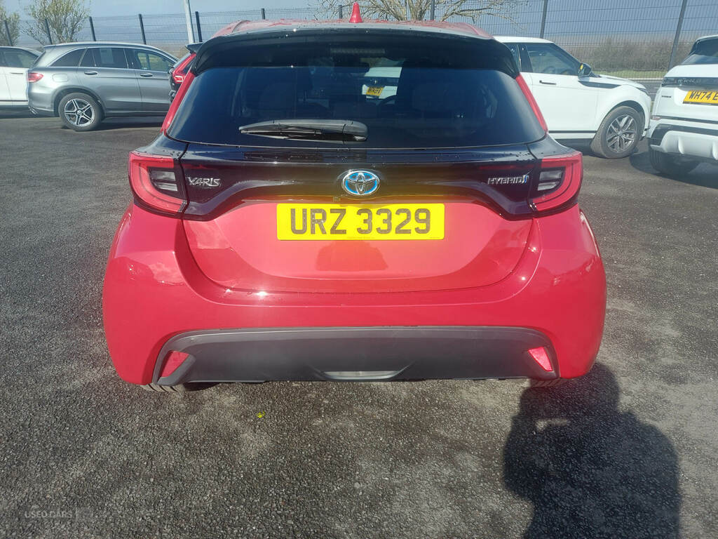 Toyota Yaris 1.5 Hybrid Design Cvt URZ3329 Red #5