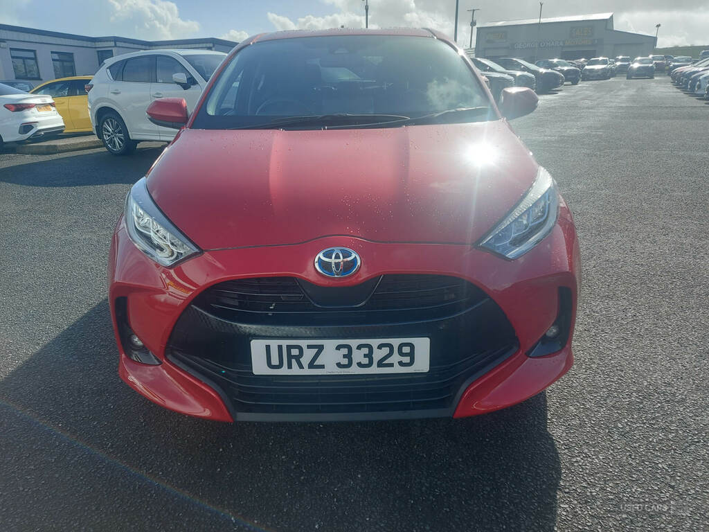 Toyota Yaris 1.5 Hybrid Design Cvt URZ3329 Red #6