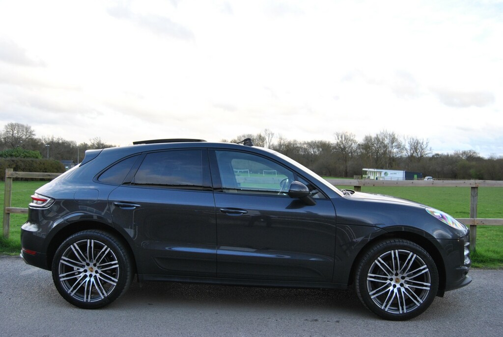 Porsche Macan 2.0T Suv Pdk 4Wd Euro 6 Ss 245 Ps LV68XOL Grey #2
