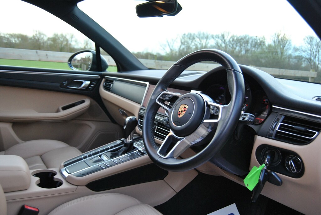 Porsche Macan 2.0T Suv Pdk 4Wd Euro 6 Ss 245 Ps LV68XOL Grey #6