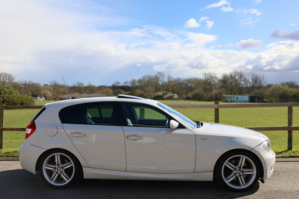 BMW 1 Series 3.0 130I M Sport Hatchback Steptronic E White #2