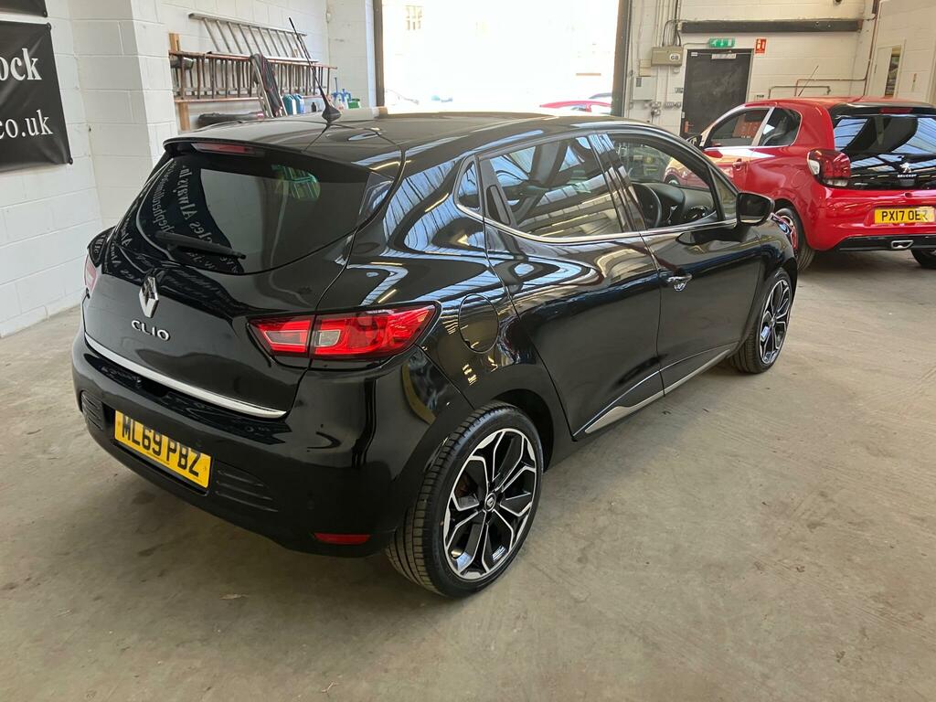 Renault Clio 1.5 Dci Iconic Euro 6 Ss ML69PBZ Black #2