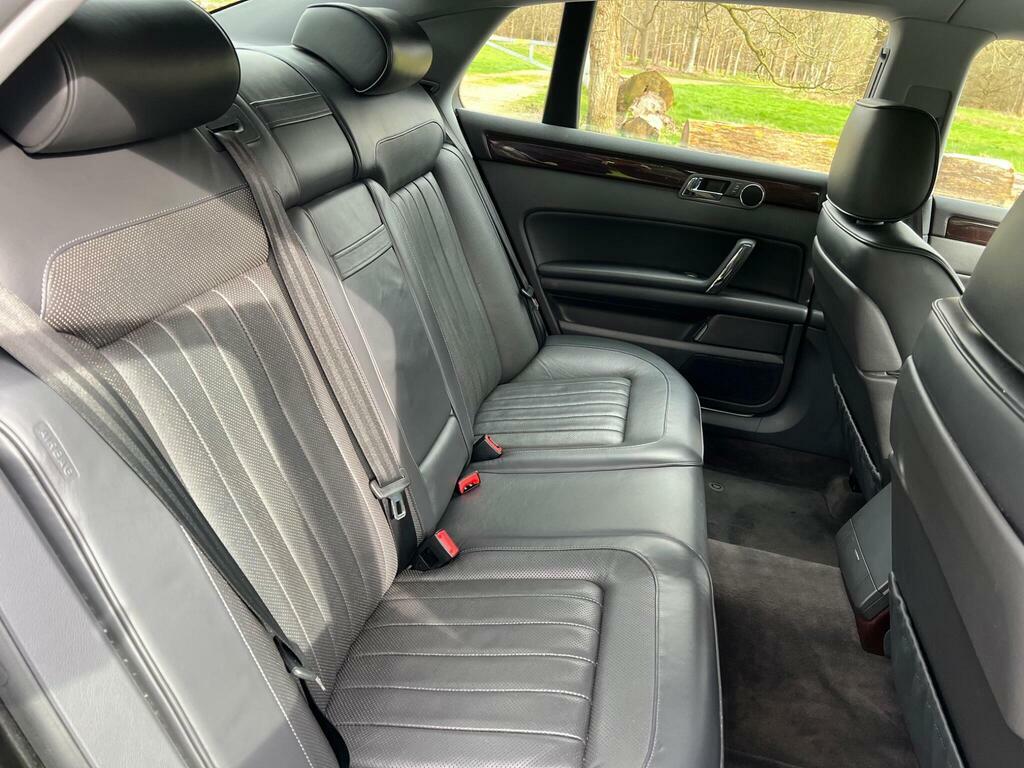 Volkswagen Phaeton  Black #12